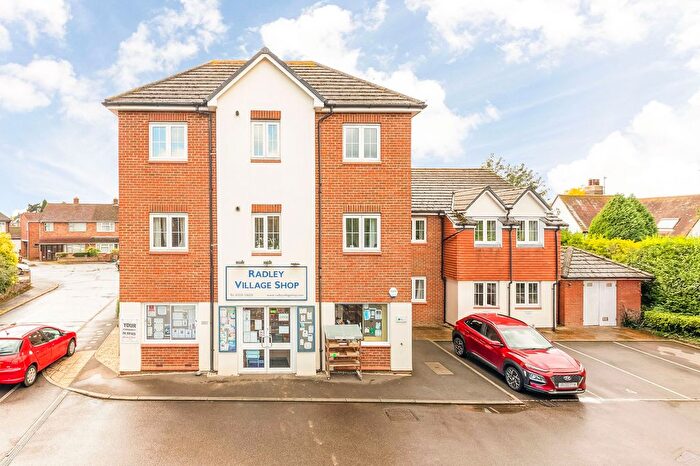 2 Bedroom Flat For Sale In Church Road, Radley, OX14
