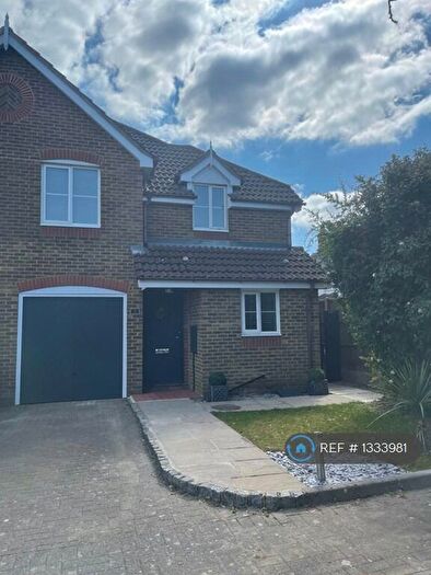 3 Bedroom Semi-Detached House To Rent In Summerfield Place, Ottershaw, Chertsey, KT16