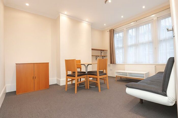1 Bedroom Flat To Rent In Broad Lane, London, N15