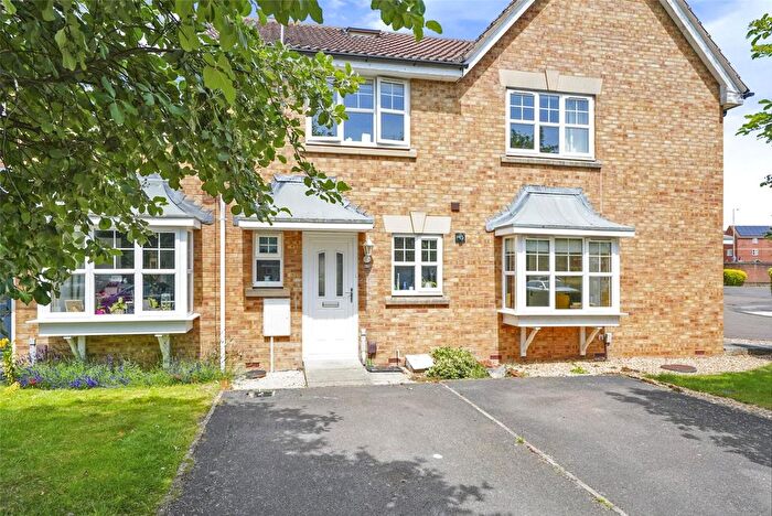 3 Bedroom Terraced House For Sale In Shipley Drive, Swindon, SN25