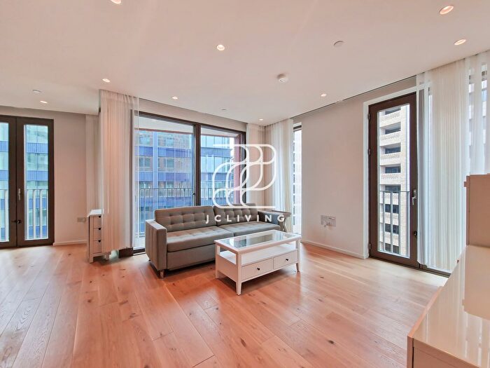 2 Bedroom Flat To Rent In Cadence, Londond, N1C