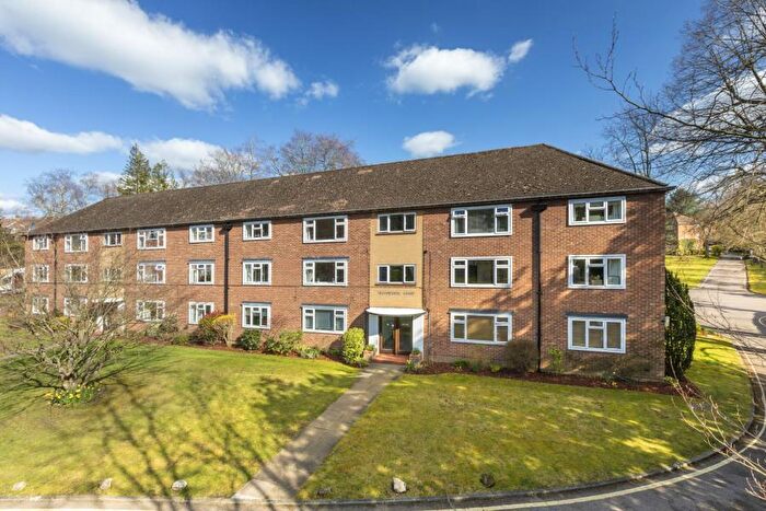 2 Bedroom Flat For Sale In Virginia Water, Surrey, GU25