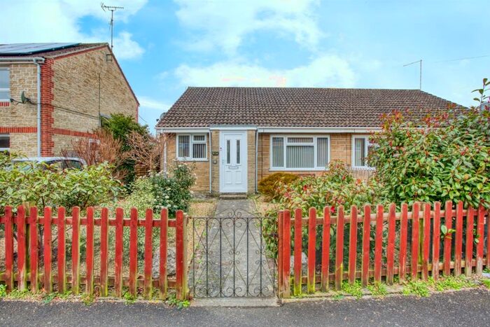 2 Bedroom Semi-Detached Bungalow For Sale In Bridle Way, Barwick, Yeovil, BA22