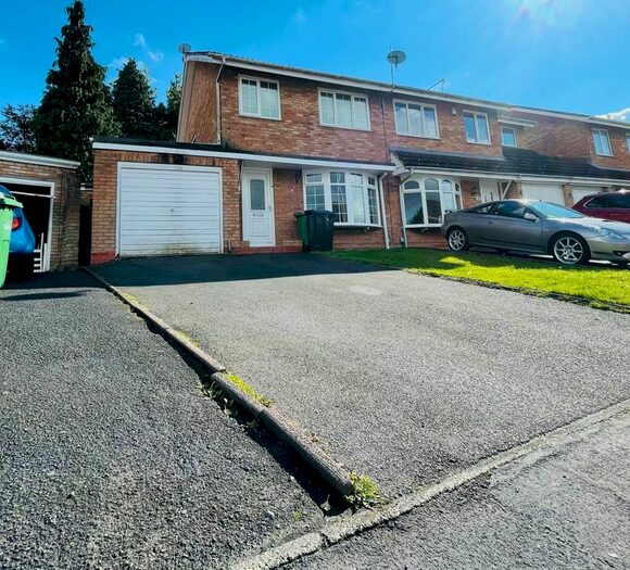 3 Bedroom Semi-Detached House To Rent In Paxton Road, Stourbridge, DY9