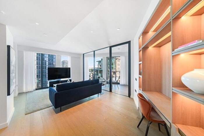 3 Bedroom Flat To Rent In Nine Elms Lane, London, SW8