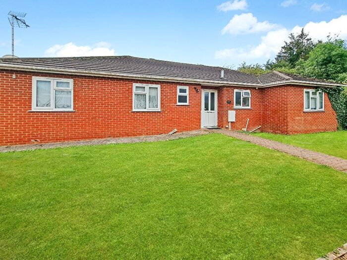 4 Bedroom Detached Bungalow For Sale In Ulcombe Gardens, Canterbury, Kent, CT2