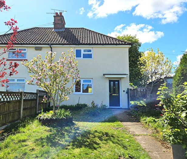 3 Bedroom Semi Detached House For Sale In Pedlars Grove, Swaffham, PE37