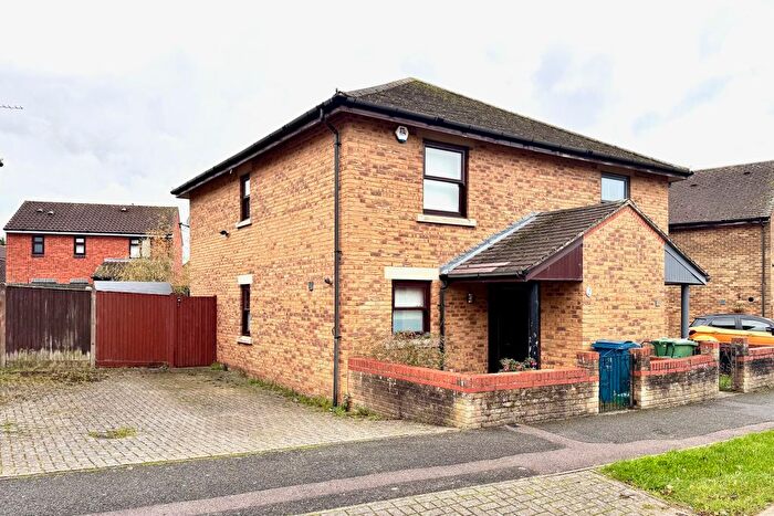 2 Bedroom Semi Detached House For Sale In Brake Hill, Oxford, OX4