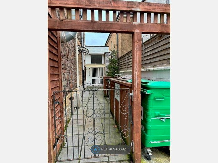 2 Bedroom Flat To Rent In Wells Rd, Bristol, BS4