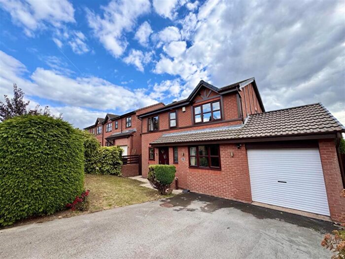 5 Bedroom Detached House For Sale In St. Andrews Drive, Darton, Barnsley, S75