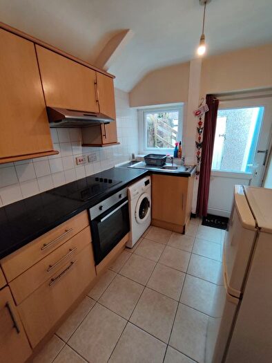 2 Bedroom Terraced House To Rent In Neath Road, Swansea, SA6