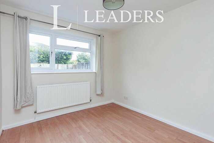 1 Bedroom Maisonette To Rent In Barnsnap Close, Horsham, RH12