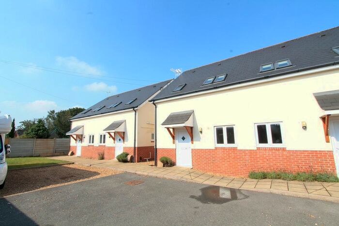 4 Bedroom Property To Rent In Richards Close, Bournemouth, BH10