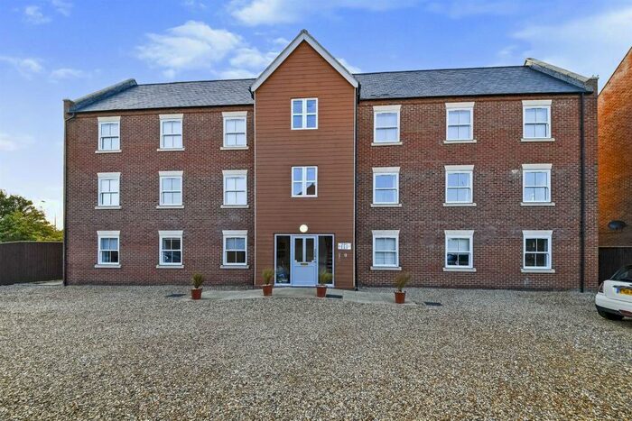 2 Bedroom Apartment For Sale In Railway Sidings Yard, Snettisham, King's Lynn, PE31