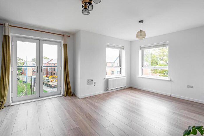 2 Bedroom Apartment To Rent In Shepherds Green Road, Shirley, B90