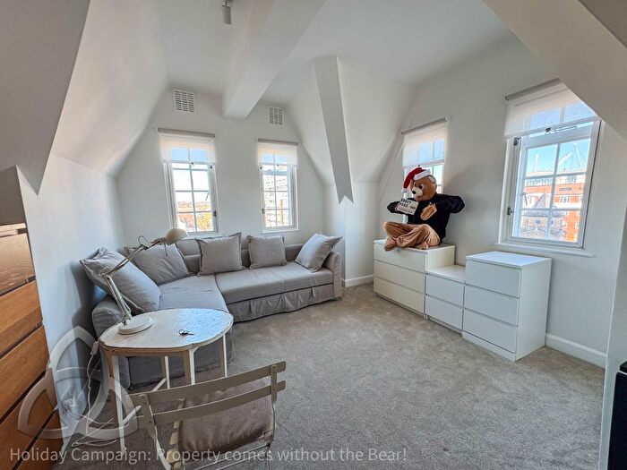 Studio To Rent In Mortimer Court, Abbey Road, NW8