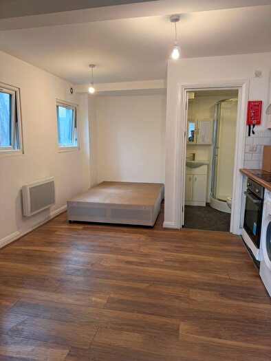 Studio To Rent In Cranfield Close, London, SE27