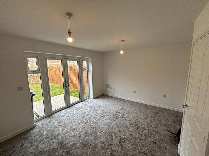 2 Bedroom Semi-Detached House To Rent In Chapel Rigg Drive, Newcastle Upon Tyne, NE15