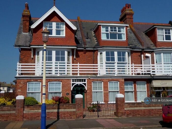 1 Bedroom Flat To Rent In Royal Parade, Eastbourne, BN22