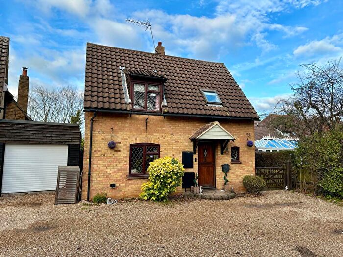 3 Bedroom Detached House For Sale In Fore Street, Noak Bridge, SS15