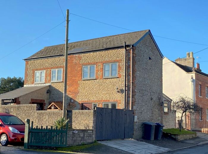 3 Bedroom Cottage For Sale In High Street, Chapmanslade, Westbury, BA13