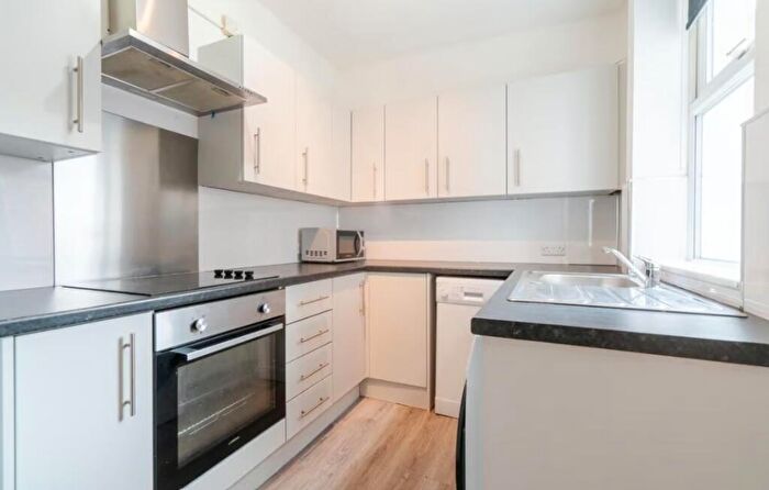4 Bedroom House To Rent In Duchess Road, Sheffield, S2