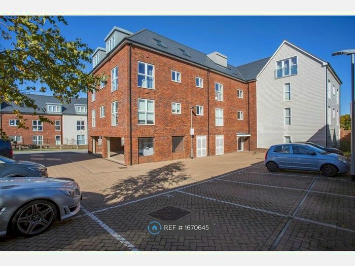 1 Bedroom Flat To Rent In Cedar House, Tunbridge Wells, TN2