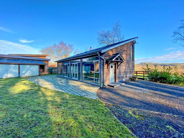 3 Bedroom Detached House For Sale In , Bridford EX6