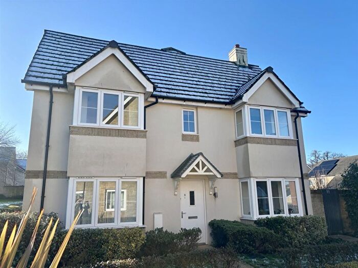 3 Bedroom Detached House To Rent In Parker Walk, Axminster, EX13