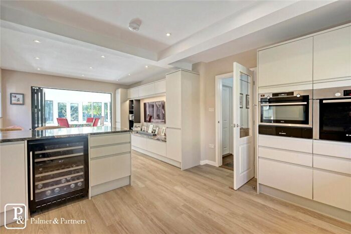 4 Bedroom Detached House For Sale In Richardson Walk, Lexden, Colchester, Essex, CO3