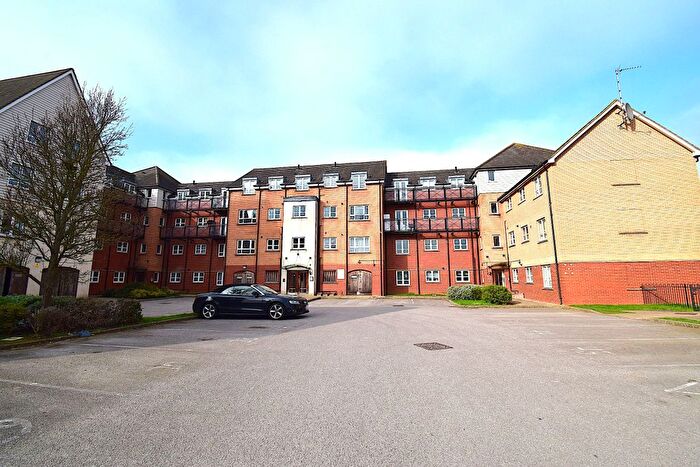2 Bedroom Flat To Rent In Cotton Court, River View, Northampton, NN4