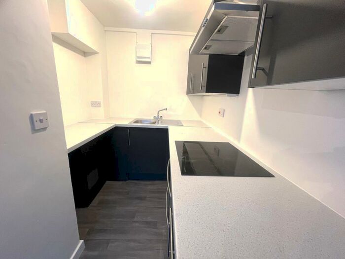 Flat To Rent In Waggon & Horses Lane, Norwich, NR3