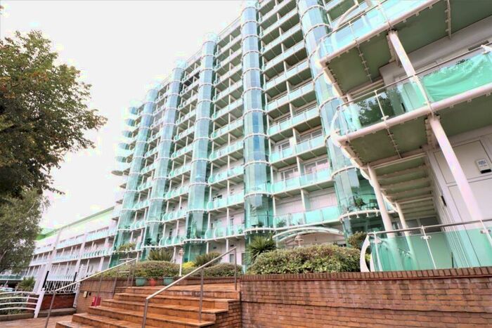 3 Bedroom Flat To Rent In Tower Point, Sydney Road, Enfield, EN2