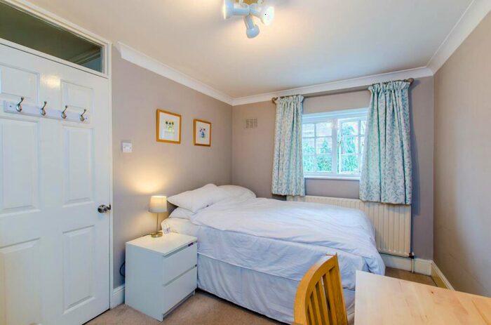 2 Bedroom Maisonette To Rent In Parkhill Road, Belsize Park, London, NW3