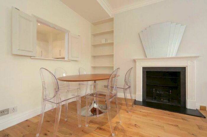 2 Bedroom Apartment To Rent In St. Johns Wood Road, St. Johns Wood, London, NW8