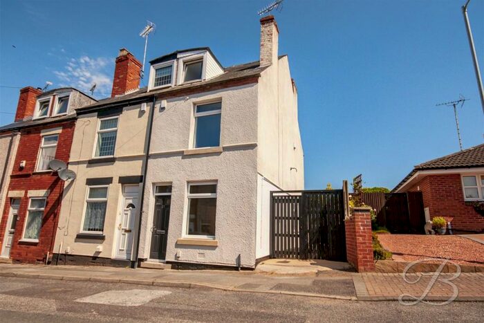 3 Bedroom Terraced House To Rent In Kitchener Drive, Mansfield, NG18