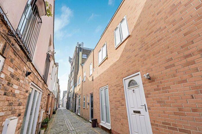 2 Bedroom Terraced House For Sale In Voss Street, London, E2