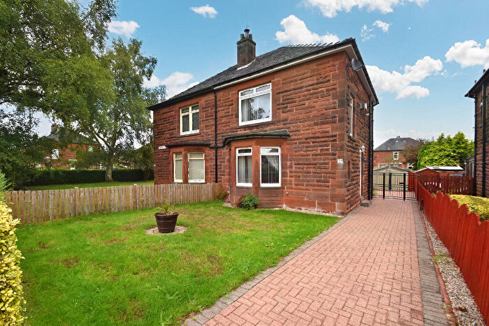 3 Bedroom Semi-Detached House To Rent In Ladybank Drive, Bellahouston, G52
