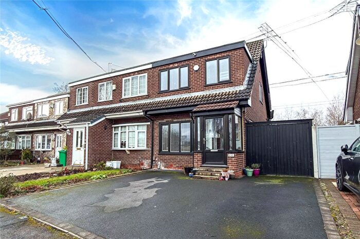 3 Bedroom Semi Detached House For Sale In The Fairway, New Moston, Manchester, M40