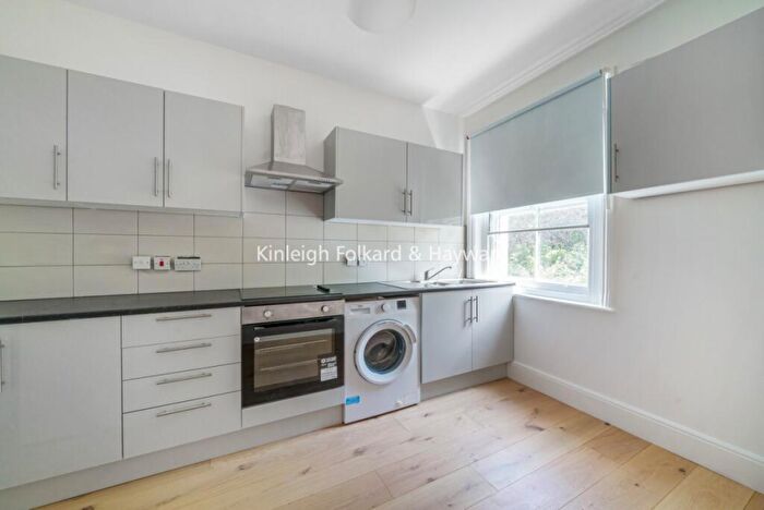 2 Bedroom Apartment To Rent In Lawn Road Beckenham, BR3