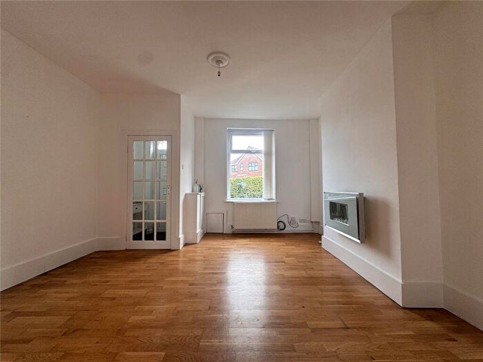 2 Bedroom End Of Terrace House To Rent In Middleton Road, Chadderton, Oldham, Greater Manchester, OL9