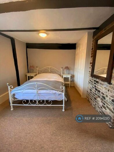 1 Bedroom Flat To Rent In Market Street, Sandwich, CT13