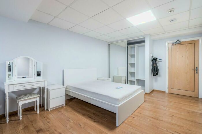 Apartment To Rent In London Road, Southampton, SO15