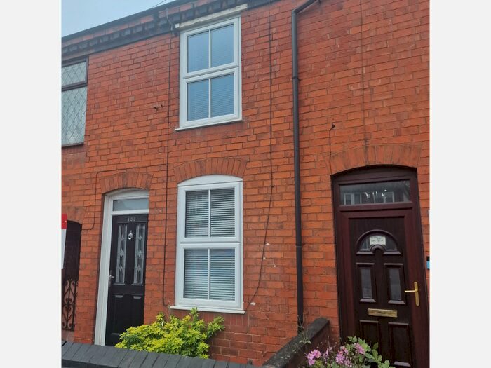 2 Bedroom House To Rent In Stourbridge Road, Halesowen, B63