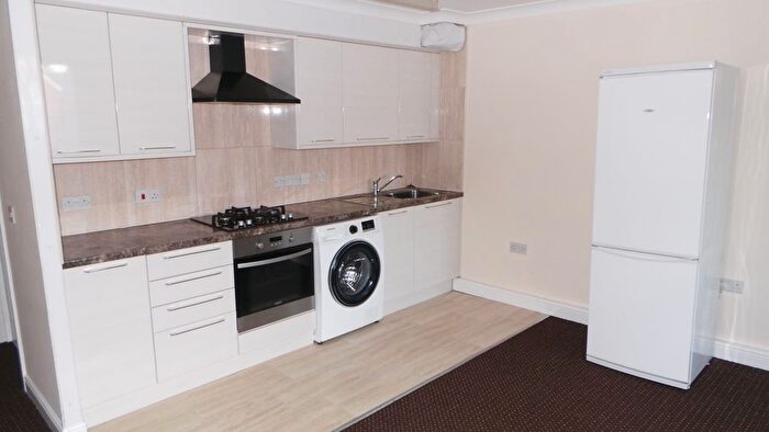 2 Bedroom Flat To Rent In Malthouse Lane, Fareham, Hampshire, PO16