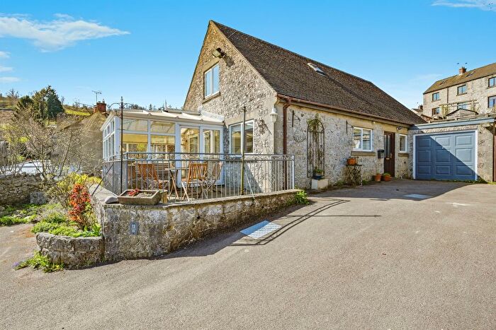 4 Bedroom Detached House For Sale In Queen Street, Middleton, Matlock, DE4