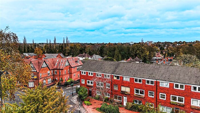 2 Bedroom Flat For Sale In Coleshill Street, Sutton Coldfield, West Midlands, B72
