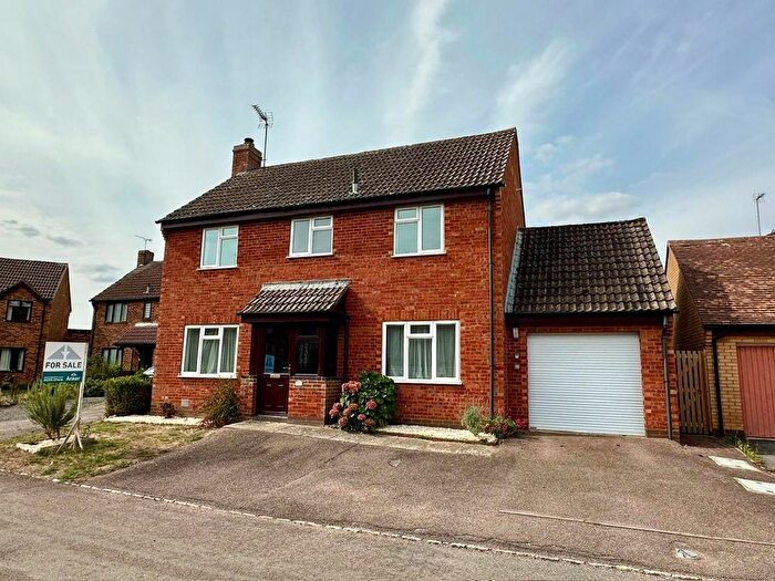 4 Bedroom Detached House For Sale In Gascoigne Way, Bloxham, Banbury, OX15