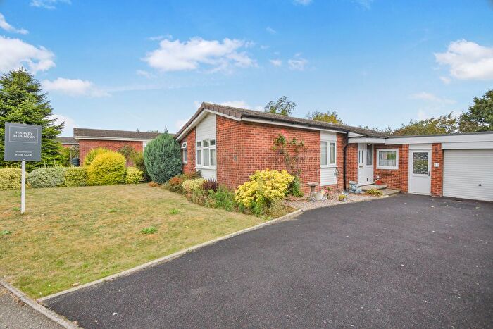 2 Bedroom Detached Bungalow For Sale In Ridgeway, Perry, Huntingdon, PE28