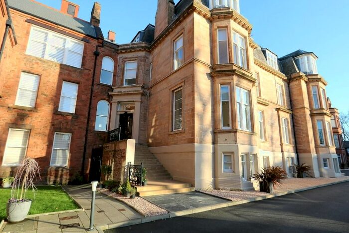3 Bedroom Flat To Rent In Victoria Crescent Road, Glasgow, G12